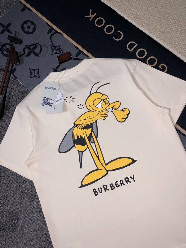 ブランドTシャツ角部分ディテール